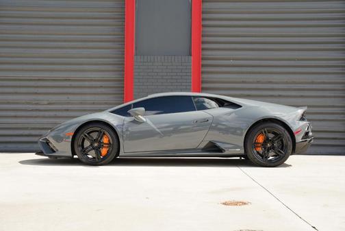 2021 Lamborghini Huracan EVO Base