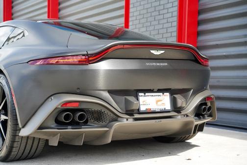 2019 Aston Martin Vantage Base