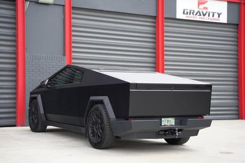 2024 Tesla Cybertruck Base