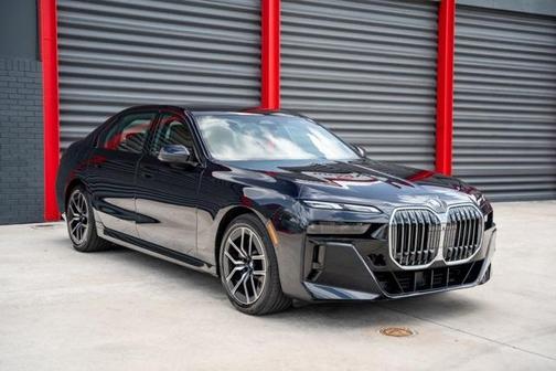 2023 BMW 740 i