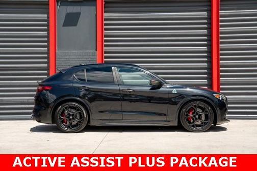 2022 Alfa Romeo Stelvio Quadrifoglio