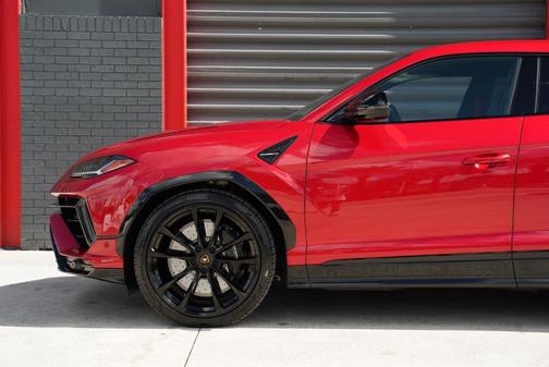 2023 Lamborghini Urus S