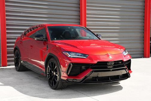 2023 Lamborghini Urus S