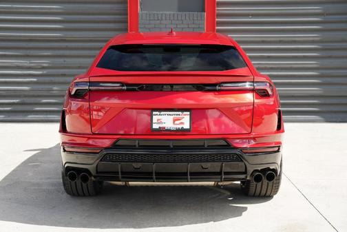 2023 Lamborghini Urus S