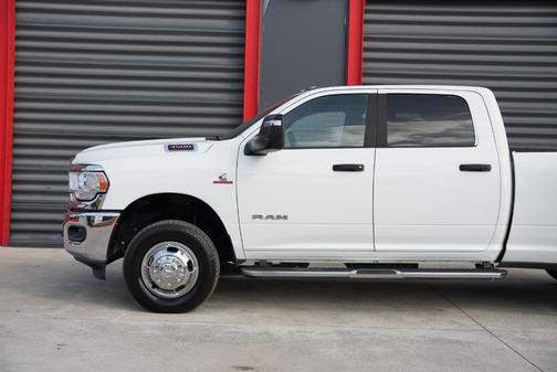 2023 RAM 3500 Big Horn