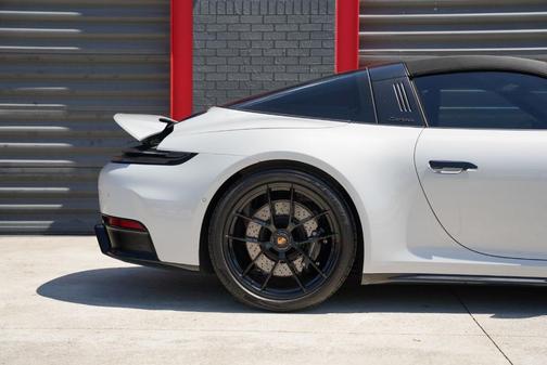 Ice 2026 Porsche 911 Targa 4 GTS