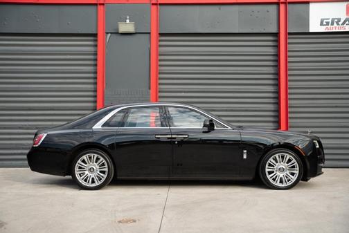 2023 Rolls-Royce Ghost 