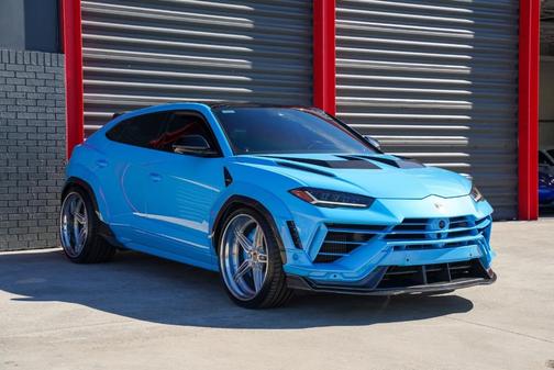 2023 Lamborghini Urus S