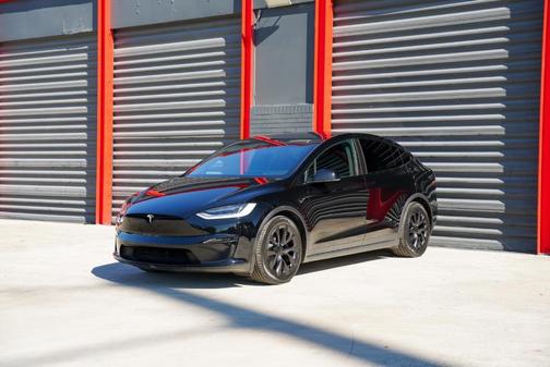2022 Tesla Model X Plaid