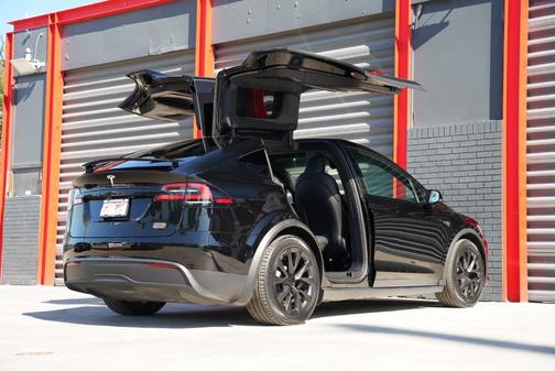 2022 Tesla Model X Plaid