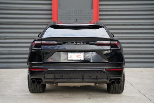 2020 Lamborghini Urus Base
