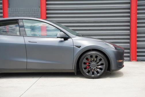 Gray 2022 Tesla Model Y Performance