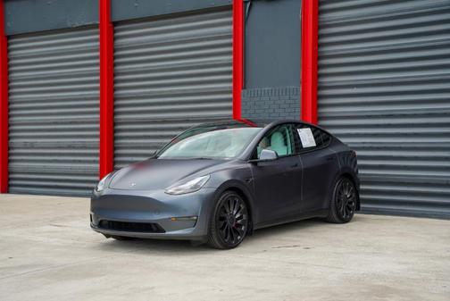 Gray 2022 Tesla Model Y Performance