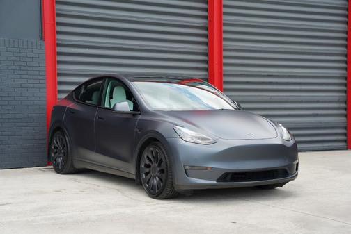 Gray 2022 Tesla Model Y Performance