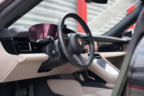 2022 Porsche Taycan Base