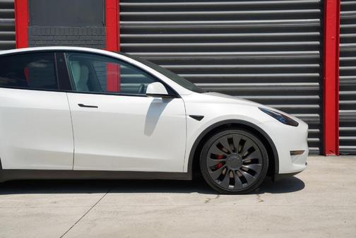 White 2022 Tesla Model Y Performance