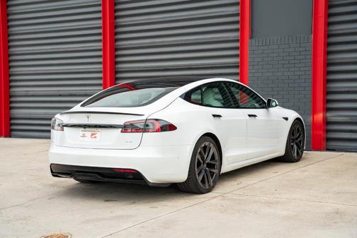 2022 Tesla Model S Plaid