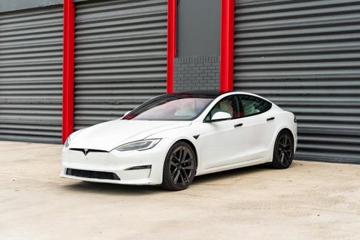 2022 Tesla Model S Plaid