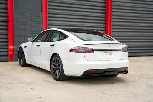 2022 Tesla Model S Plaid