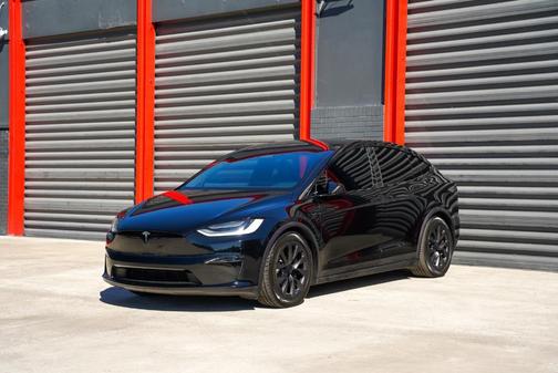 2022 Tesla Model X Plaid