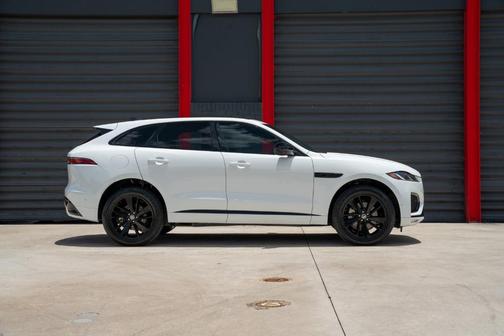 Fuji White 2025 Jaguar F-PACE P250 R-Dynamic S