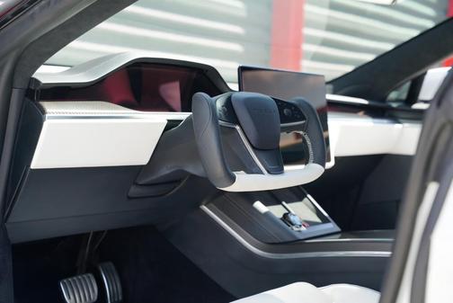 2022 Tesla Model S Plaid