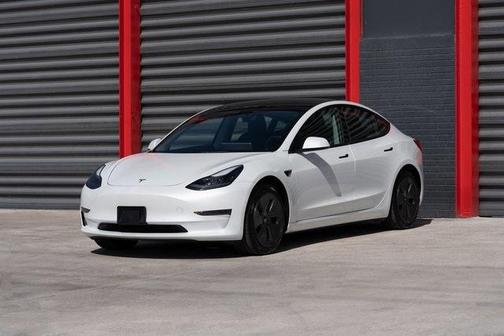 2021 Tesla Model 3 Standard Range Plus