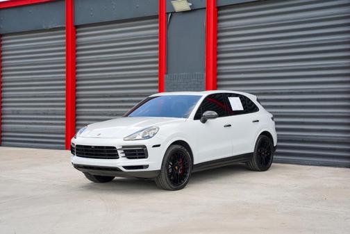 White 2021 Porsche Cayenne S