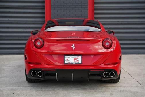 2016 Ferrari California T