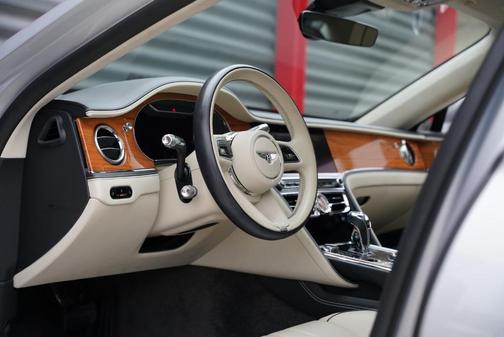 2023 Bentley Flying Spur Hybrid Mulliner