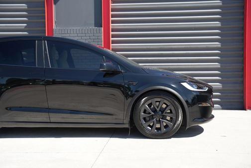 2024 Tesla Model X Base