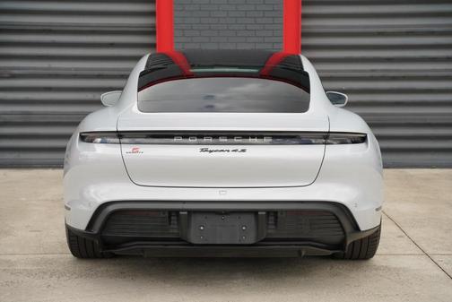 2022 Porsche Taycan 4S