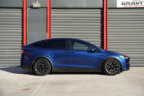 2022 Tesla Model X Base