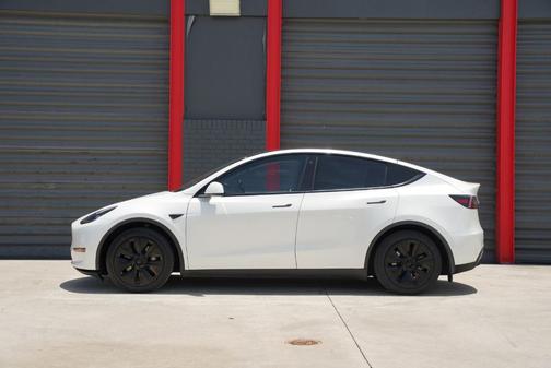 White 2022 Tesla Model Y Long Range