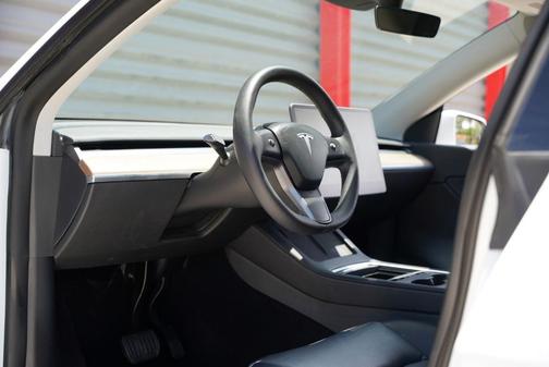 White 2022 Tesla Model Y Long Range