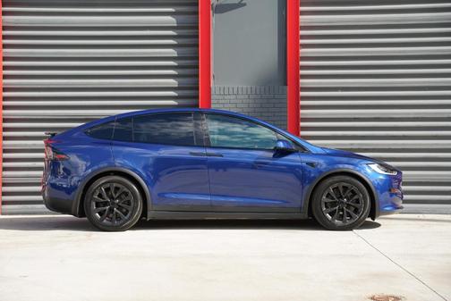 2023 Tesla Model X Base