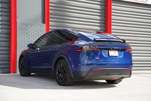 2023 Tesla Model X Base