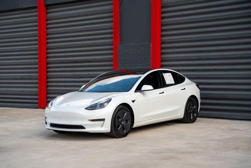 2022 Tesla Model 3 Base