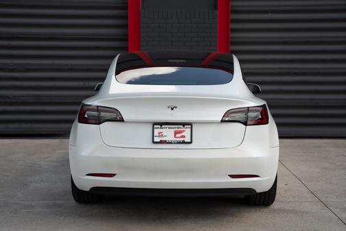2022 Tesla Model 3 Base