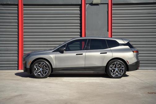 2024 BMW iX xDrive50