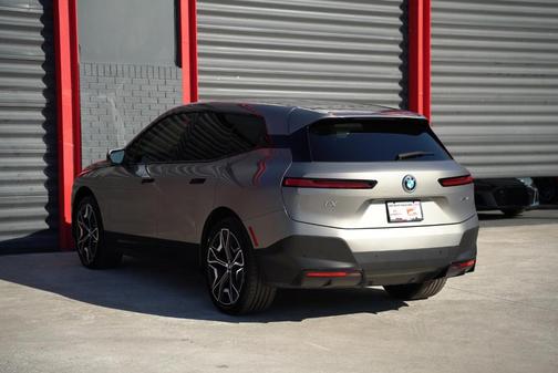 2024 BMW iX xDrive50