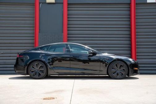 2022 Tesla Model S Base