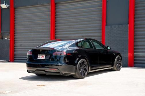 2022 Tesla Model S Base