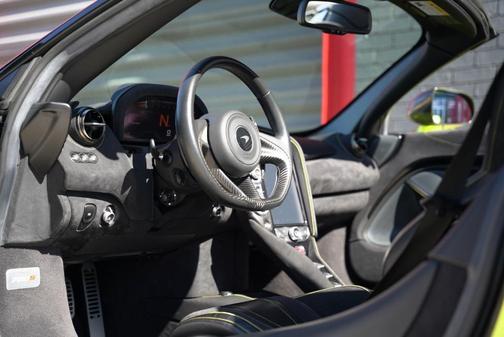 2022 McLaren 720S Performance