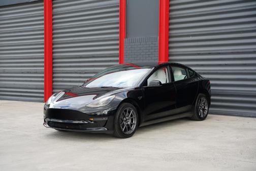 2023 Tesla Model 3 Base