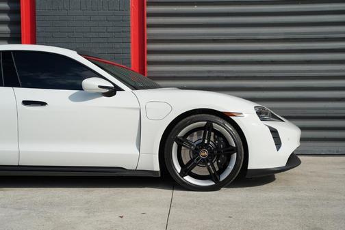 2022 Porsche Taycan 4S