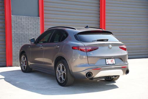2022 Alfa Romeo Stelvio Ti