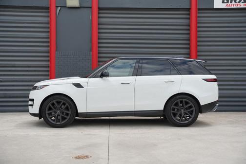 Fuji White 2024 Land Rover Range Rover Sport SE