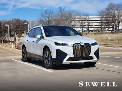 2025 BMW iX xDrive50
