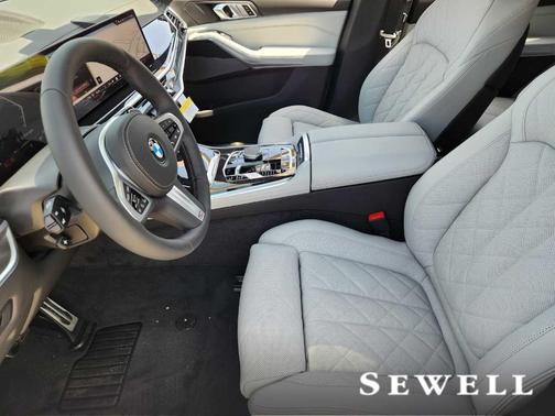 Gray Metallic 2026 BMW X5 xDrive40i